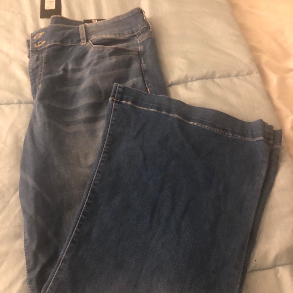 Flare / bell bottom jeans